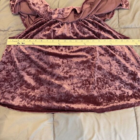Tres Bien Velour On/Off Shoulder Blouse Wine Color Ruffle Elastic Top Size Large - Picture 6 of 8